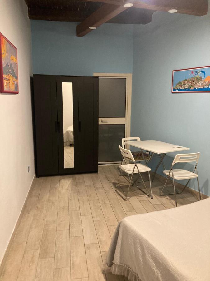 Mini Loft Apartman Nápoly Kültér fotó